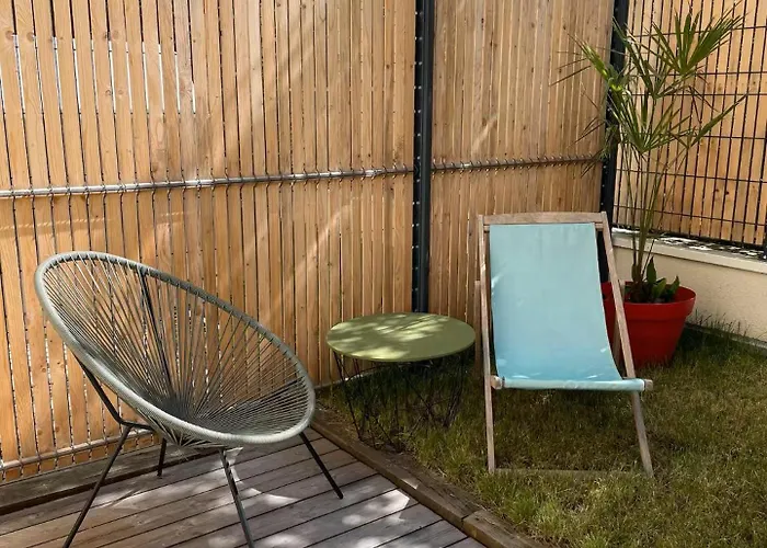 3 Pieces Avec Grande Terrasse, Entre Port Et Hyper Centre Apartamento