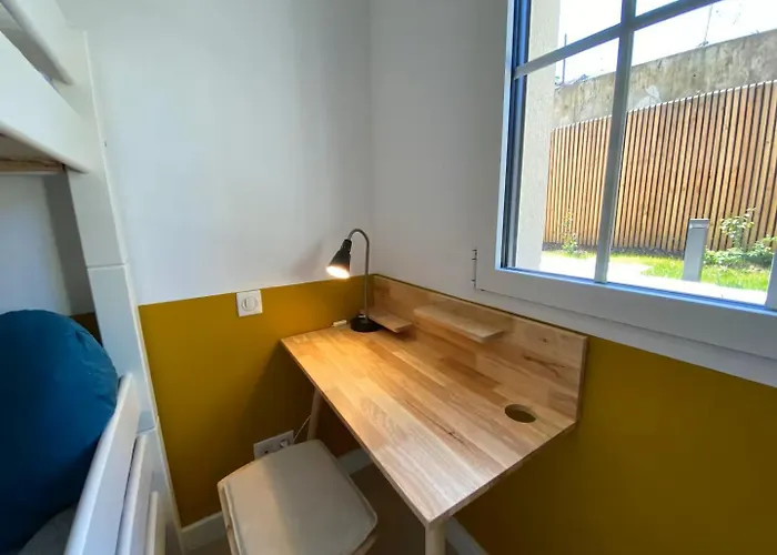 Apartamento 3 Pieces Avec Grande Terrasse, Entre Port Et Hyper Centre *