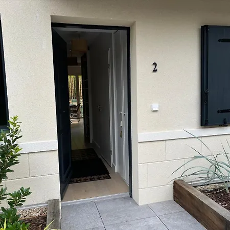 Appartement 3 Pièces Avec Grande Terrasse, Entre Port Et Hyper Centre