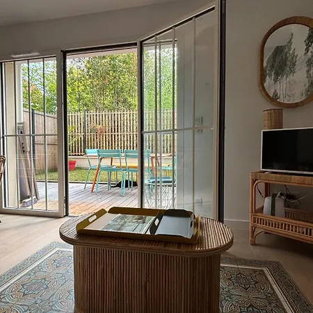 Апартаменты 3 Pieces Avec Grande Terrasse, Entre Port Et Hyper Centre Аркашон