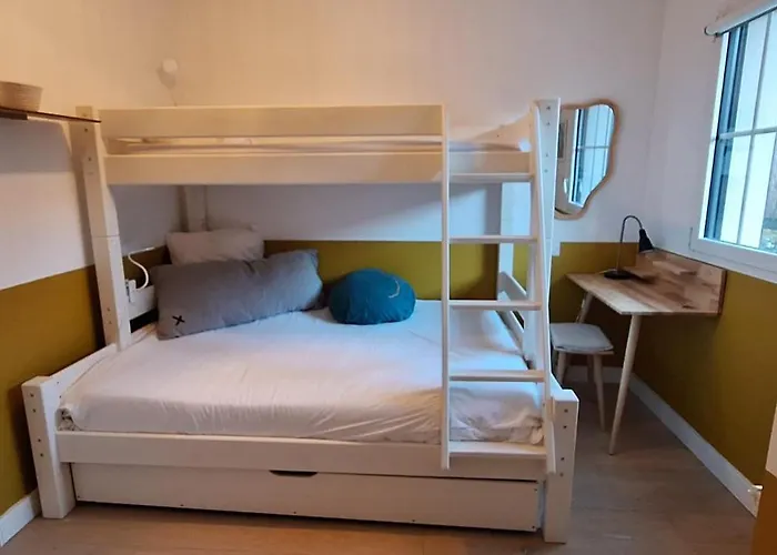 3 Pieces Avec Grande Terrasse, Entre Port Et Hyper Centre * Arcachon