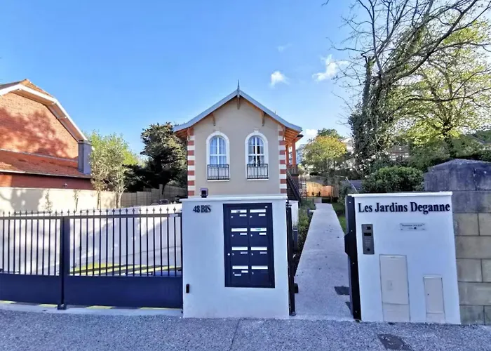 Apartment 3 Pieces Avec Grande Terrasse, Entre Port Et Hyper Centre Arcachon